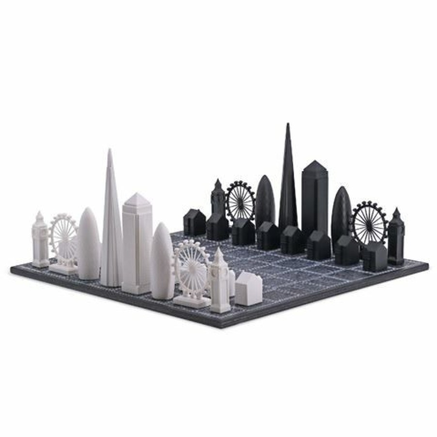 Hobbies & Gadgets * | Skyline Chess Acrylic London Edition W/ London Map Board